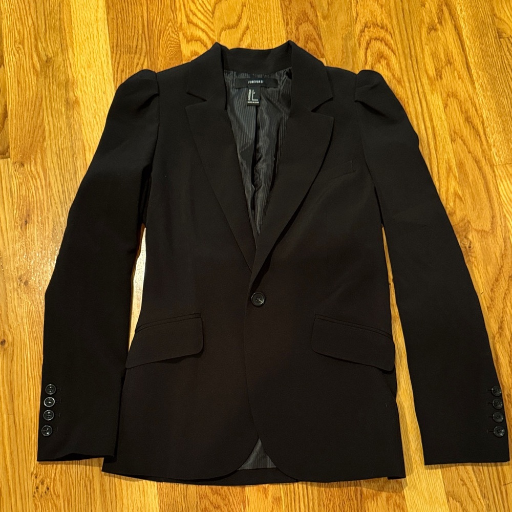 Forever 21 Classic Black Blazer with puff sleeves